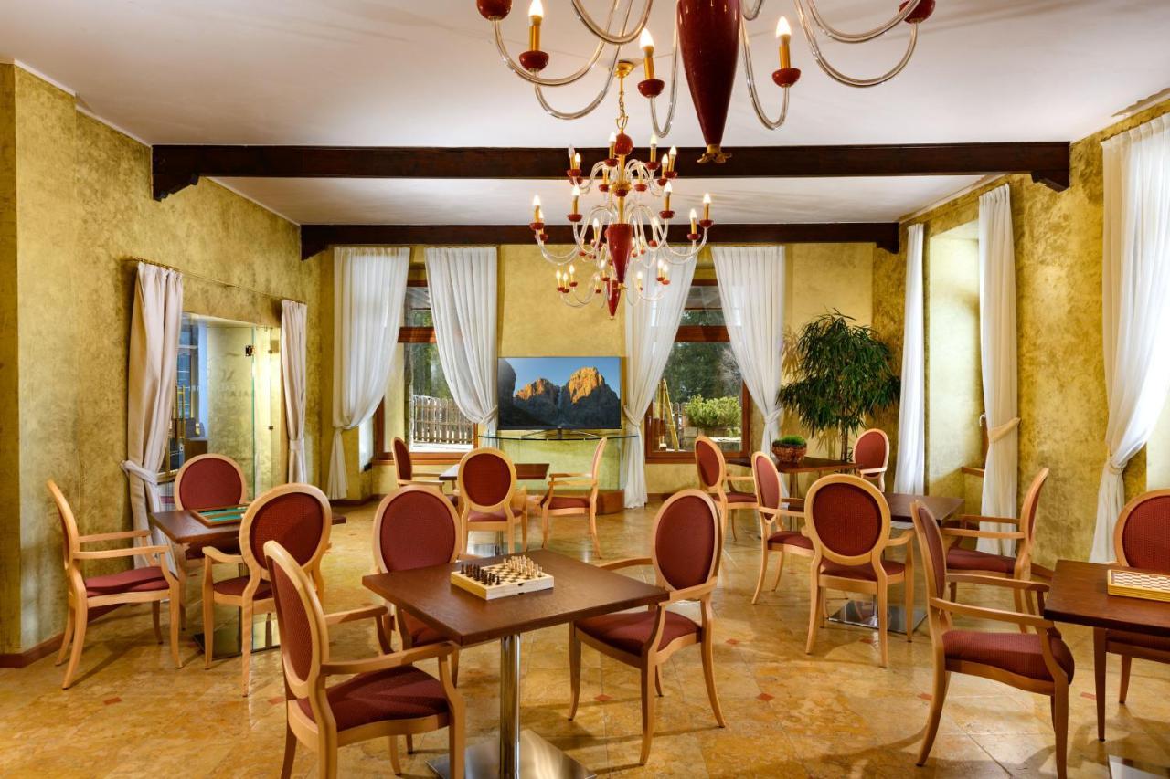 Carlo Magno Hotel Spa Resort 마돈나 디 캄필리오 외부 사진