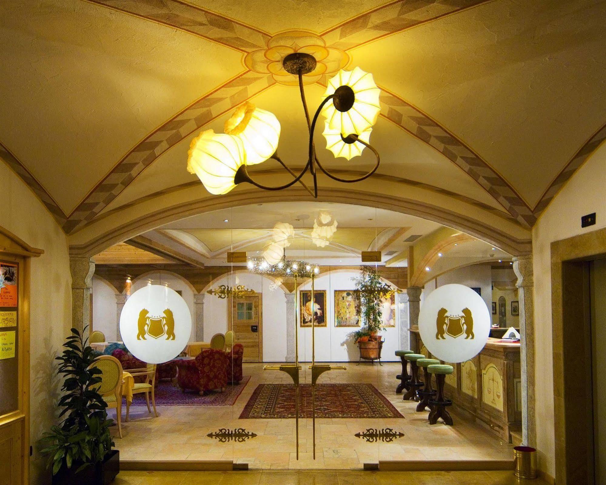Carlo Magno Hotel Spa Resort 마돈나 디 캄필리오 외부 사진